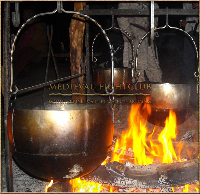 Cauldron - Large Over Fire