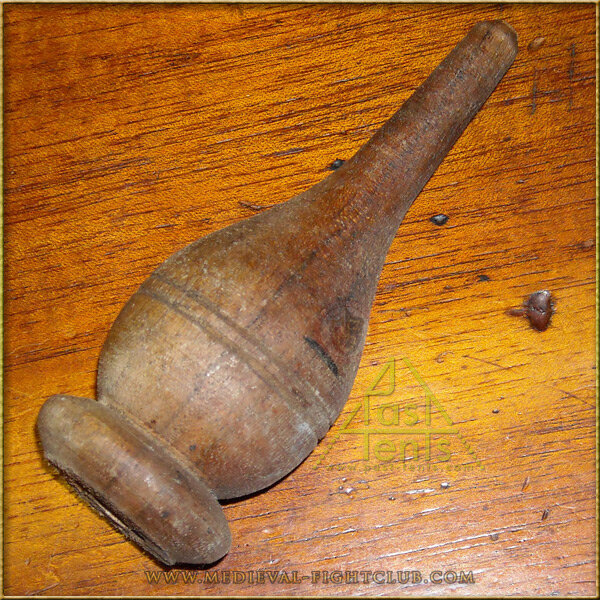 Finial teardrop shape pole mount